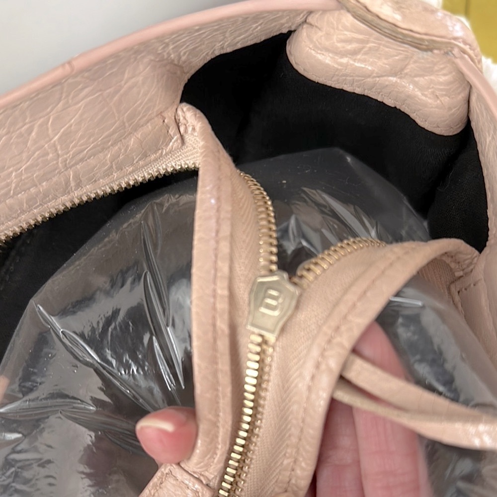 Balenciaga City Bag in Light Pink/Beige - Picture 4 of 16